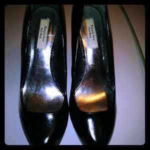 Vera Wang Heels size 8 M
